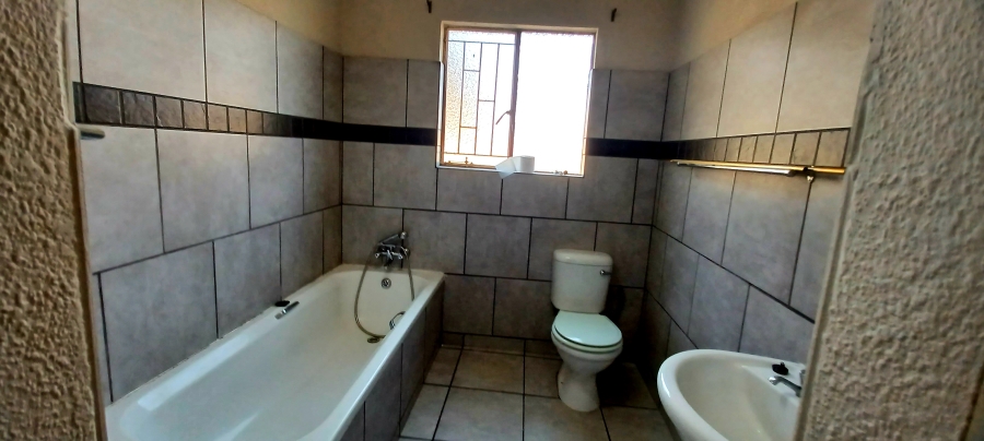 3 Bedroom Property for Sale in Minnebron Gauteng