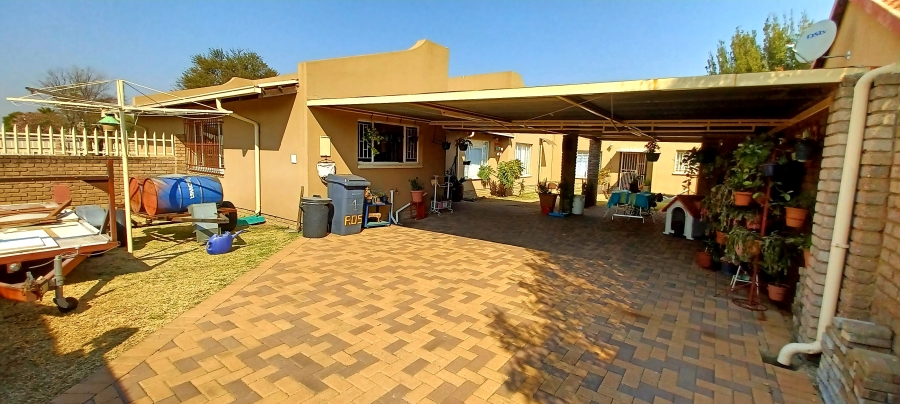 3 Bedroom Property for Sale in Minnebron Gauteng