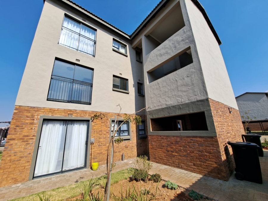 2 Bedroom Property for Sale in Kenleaf Gauteng