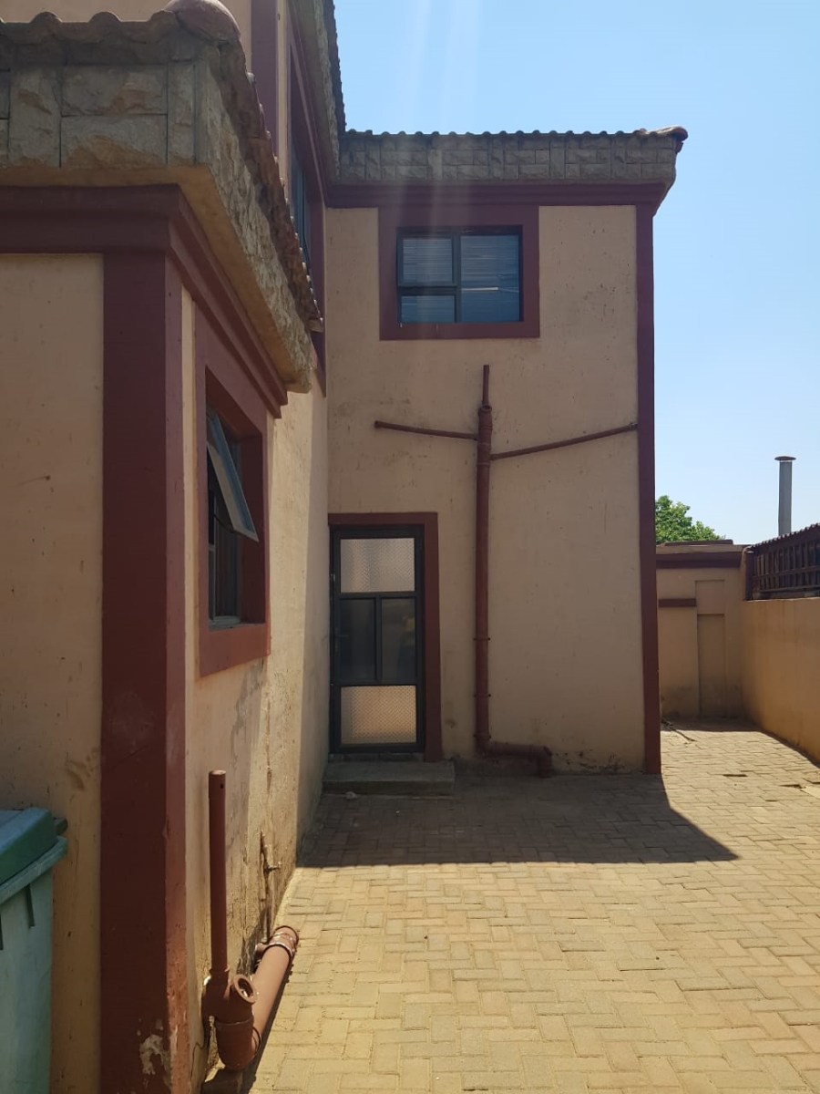 4 Bedroom Property for Sale in Beverley Hills Gauteng