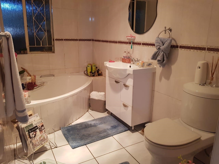 3 Bedroom Property for Sale in Vanderbijlpark CW 3 Gauteng