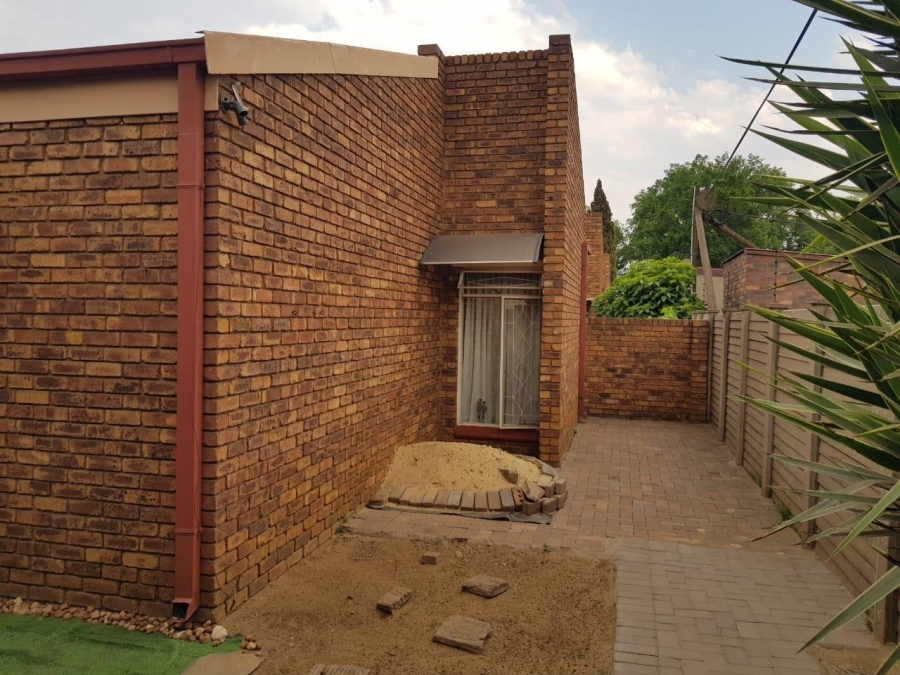 3 Bedroom Property for Sale in Vanderbijlpark CW 3 Gauteng