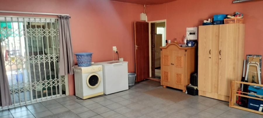 3 Bedroom Property for Sale in Annlin Gauteng