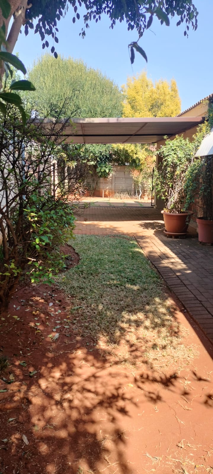 3 Bedroom Property for Sale in Annlin Gauteng