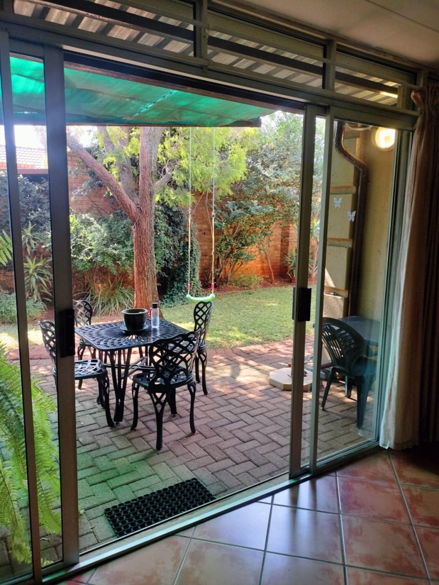 3 Bedroom Property for Sale in Annlin Gauteng