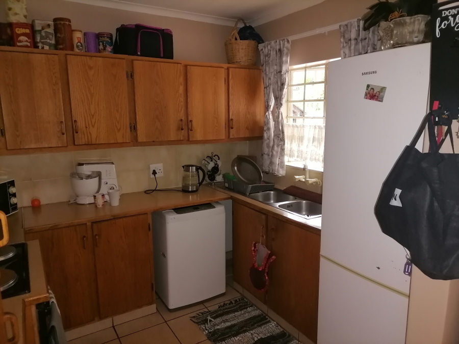 2 Bedroom Property for Sale in Annlin Gauteng