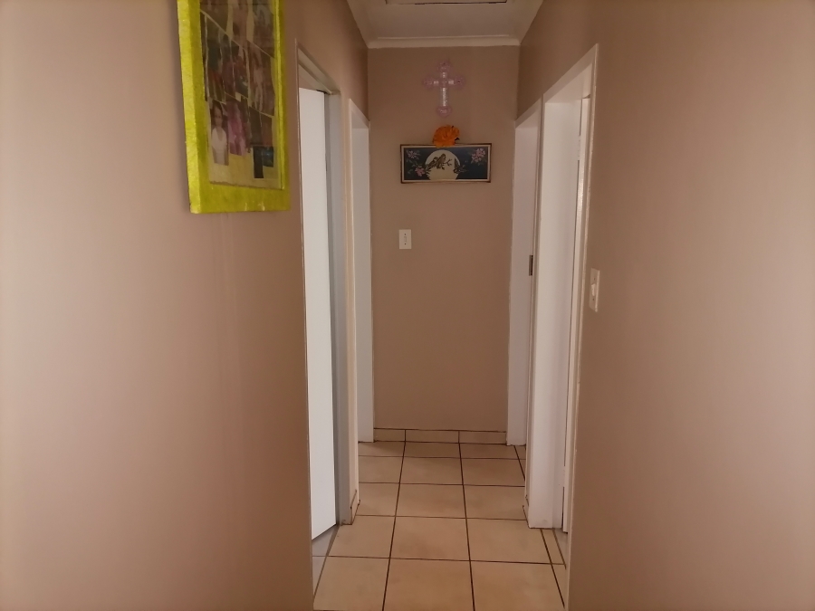 2 Bedroom Property for Sale in Annlin Gauteng