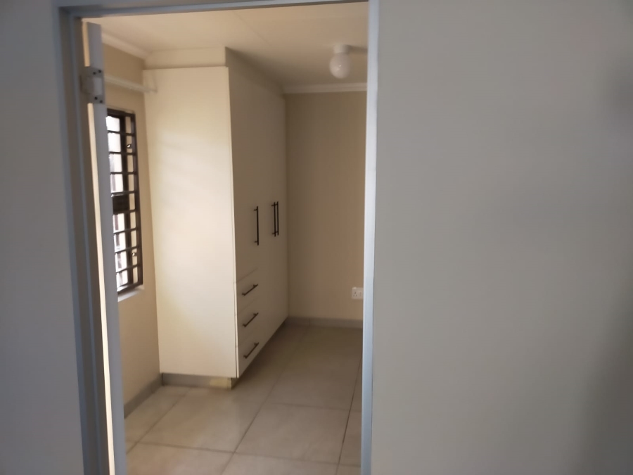 To Let 4 Bedroom Property for Rent in Cosmo City Gauteng