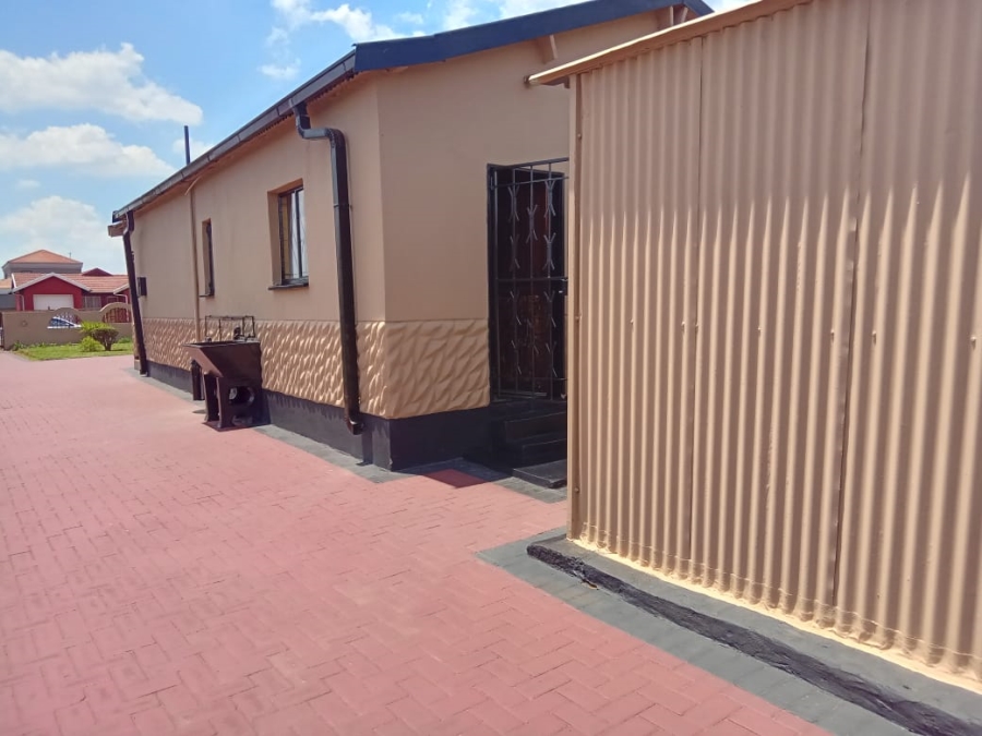 2 Bedroom Property for Sale in Sebokeng Zone 6 Gauteng