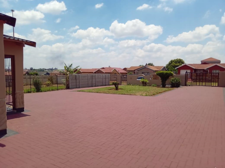 2 Bedroom Property for Sale in Sebokeng Zone 6 Gauteng