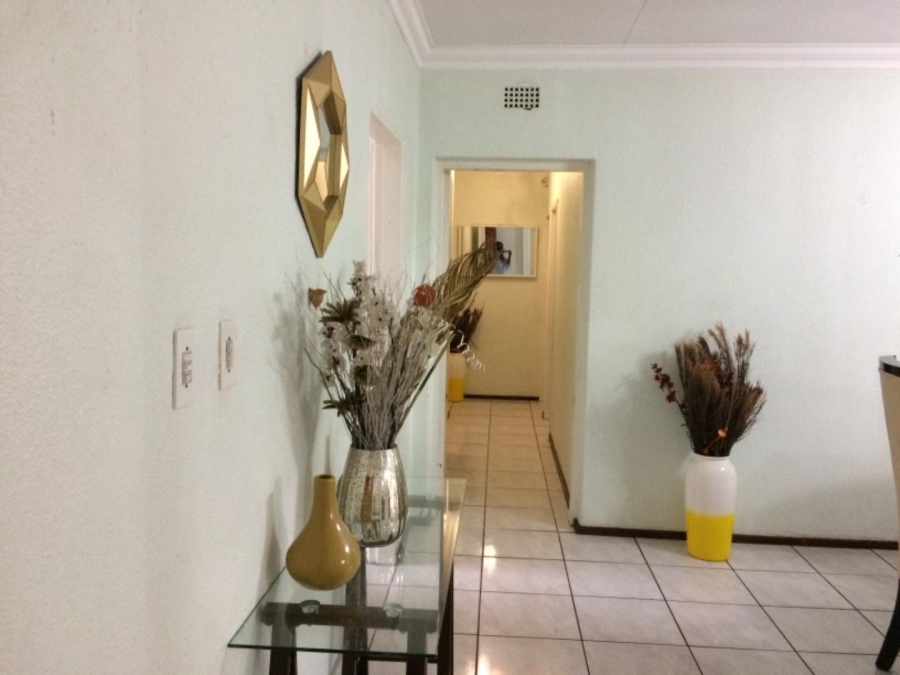 3 Bedroom Property for Sale in Buccleuch Gauteng