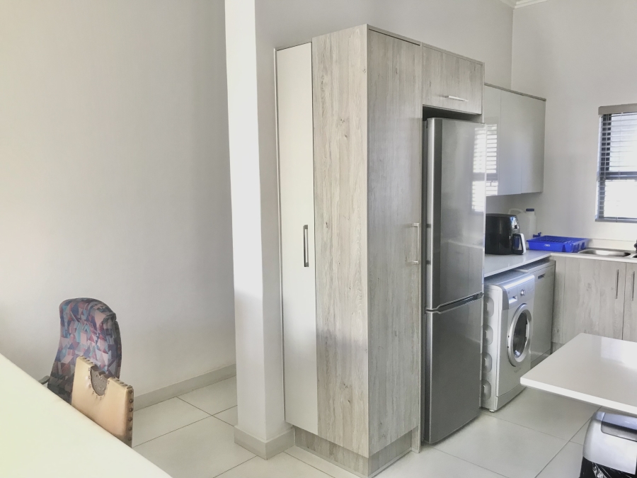 2 Bedroom Property for Sale in Broadacres Gauteng