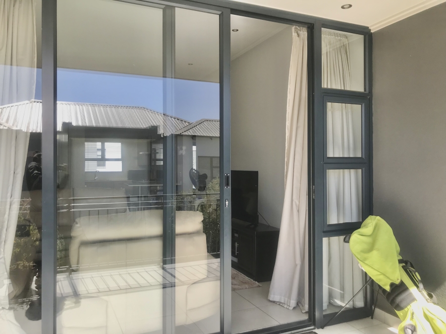 2 Bedroom Property for Sale in Broadacres Gauteng