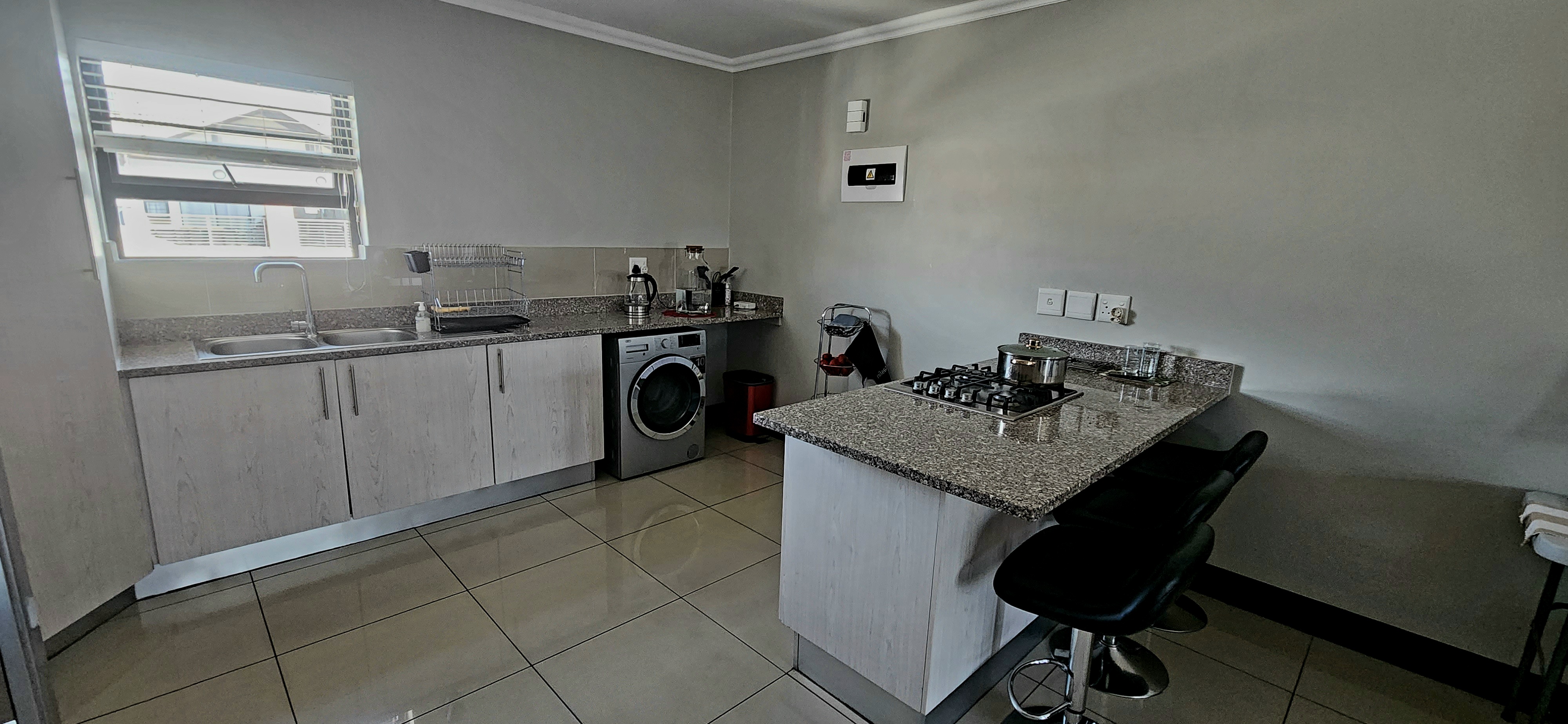 2 Bedroom Property for Sale in Crowthorne AH Gauteng