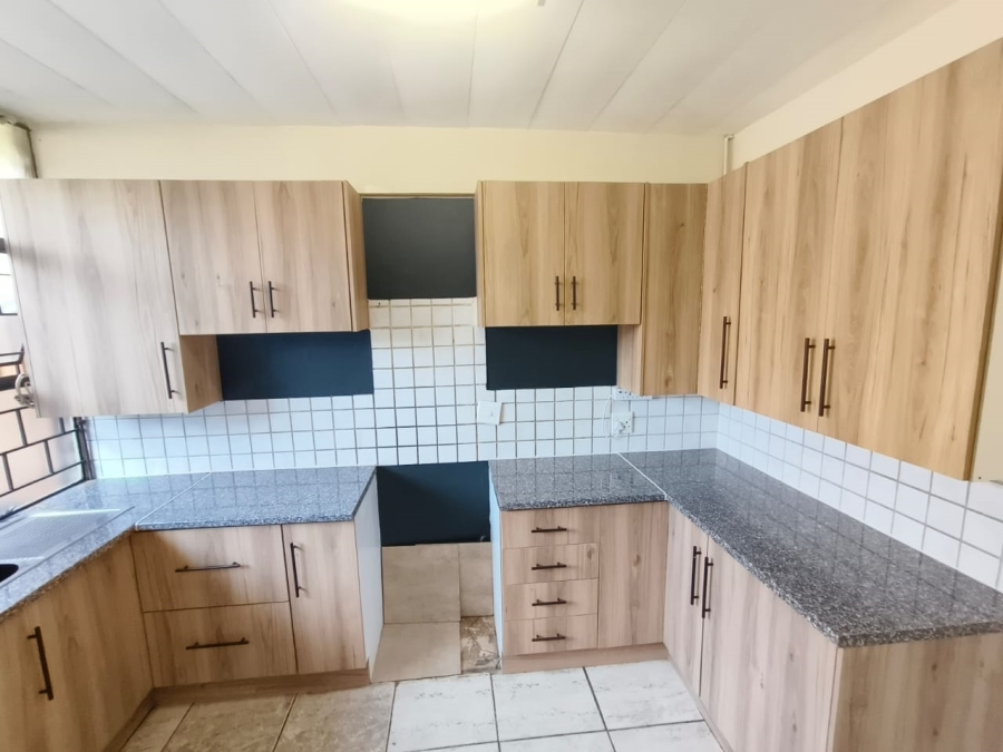 2 Bedroom Property for Sale in Meyerspark Gauteng