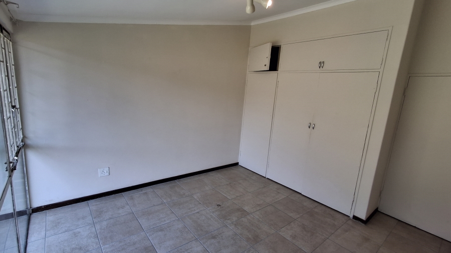 2 Bedroom Property for Sale in Meyerspark Gauteng