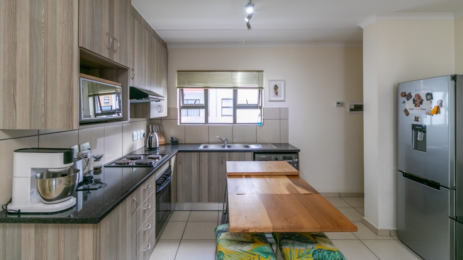 2 Bedroom Property for Sale in Barbeque Downs Gauteng