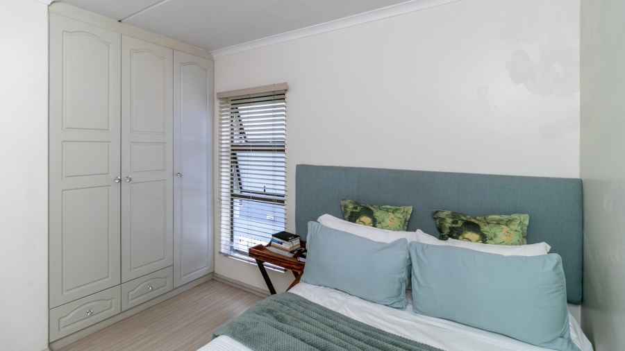 2 Bedroom Property for Sale in Barbeque Downs Gauteng