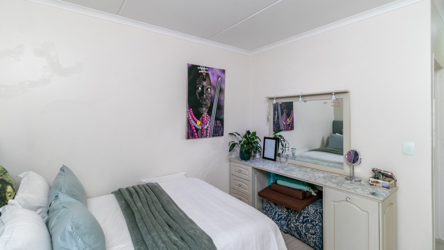 2 Bedroom Property for Sale in Barbeque Downs Gauteng