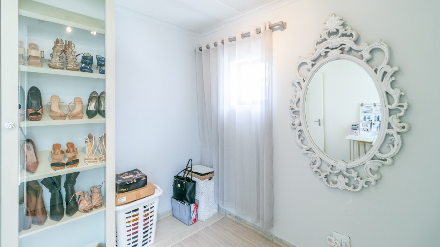 2 Bedroom Property for Sale in Barbeque Downs Gauteng