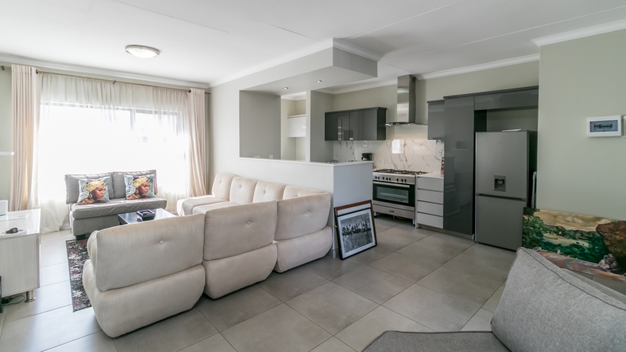 2 Bedroom Property for Sale in Carlswald Estate Gauteng