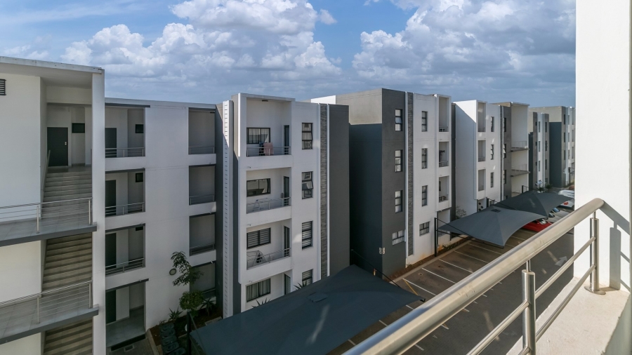 1 Bedroom Property for Sale in Carlswald Gauteng