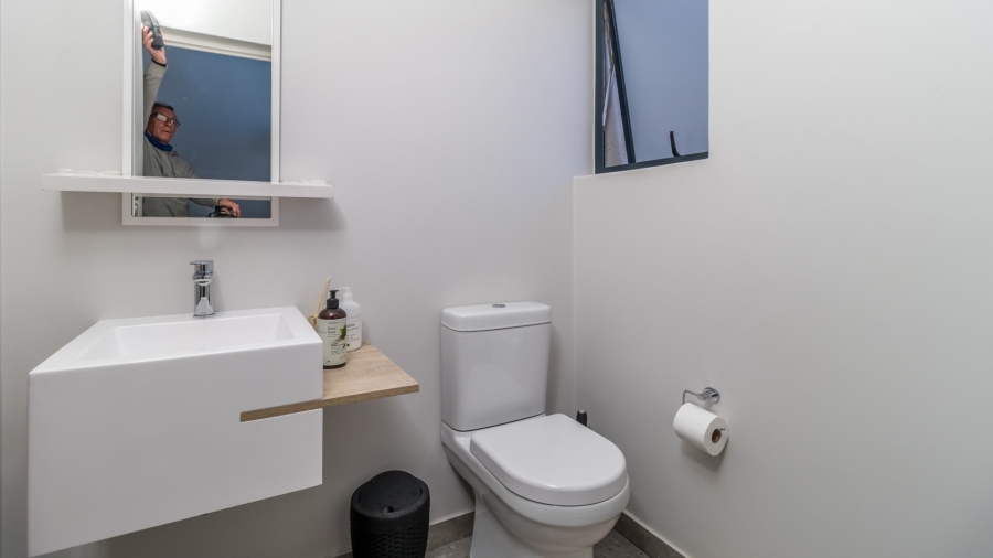 3 Bedroom Property for Sale in Crowthorne AH Gauteng