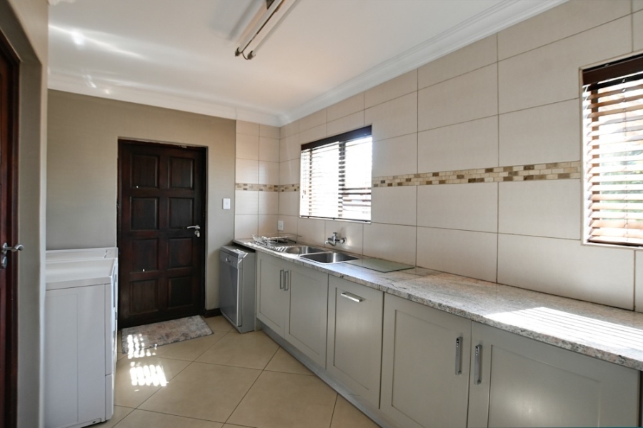 4 Bedroom Property for Sale in Zambezi Country Estate Gauteng