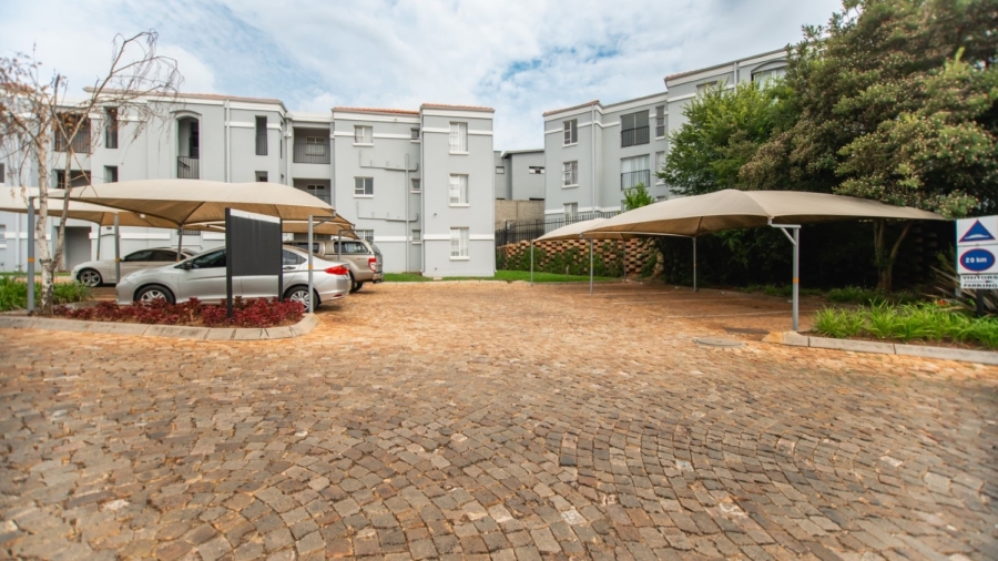 To Let 2 Bedroom Property for Rent in Northcliff Gauteng