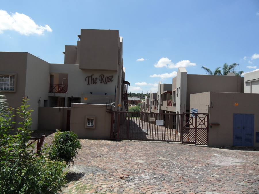 3 Bedroom Property for Sale in Corlett Gardens Gauteng