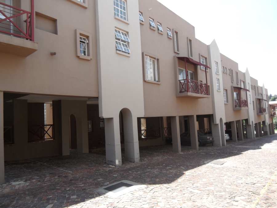 3 Bedroom Property for Sale in Corlett Gardens Gauteng