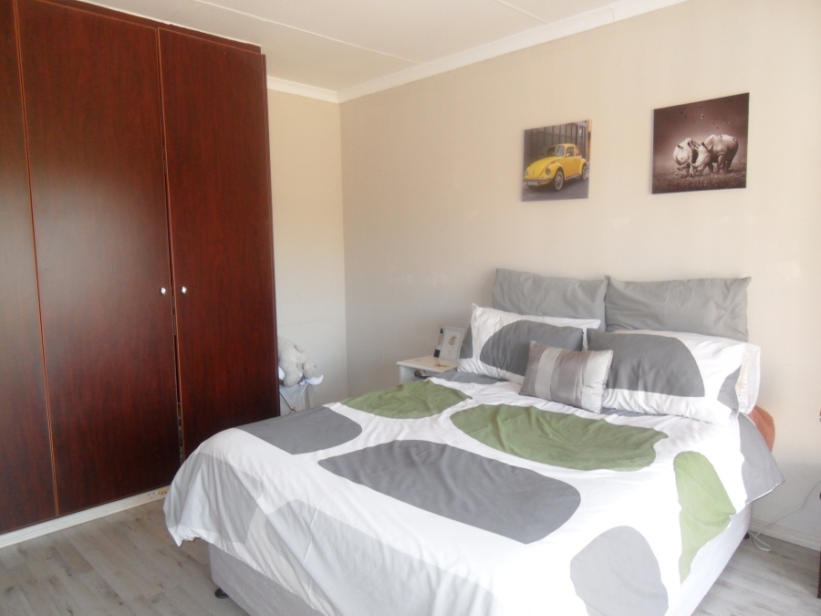 3 Bedroom Property for Sale in Corlett Gardens Gauteng