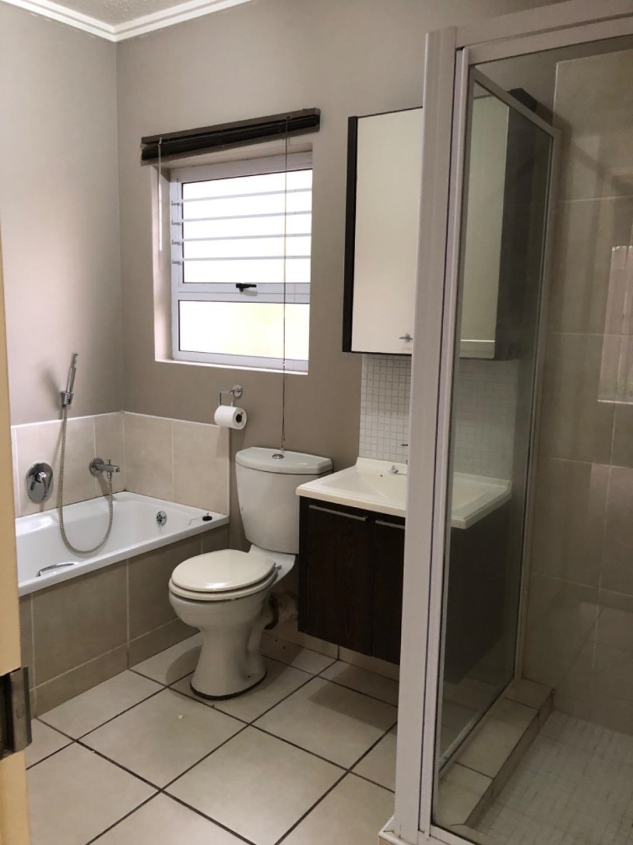 To Let 1 Bedroom Property for Rent in Bryanston Gauteng