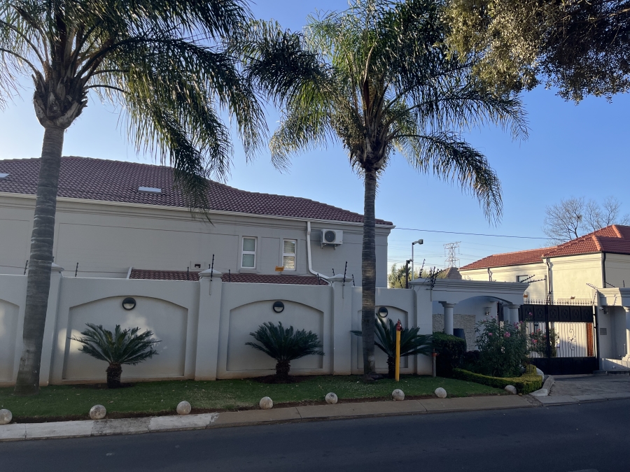 4 Bedroom Property for Sale in Sunset Acres Gauteng