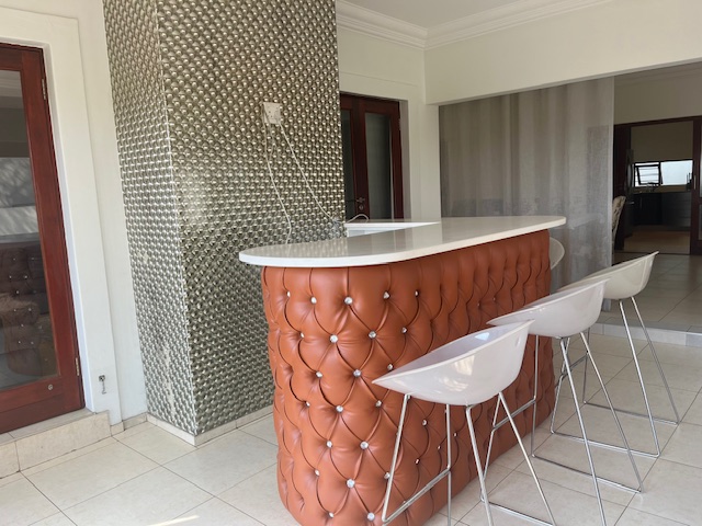 4 Bedroom Property for Sale in Sunset Acres Gauteng