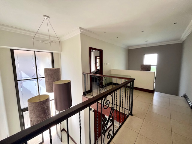 4 Bedroom Property for Sale in Sunset Acres Gauteng