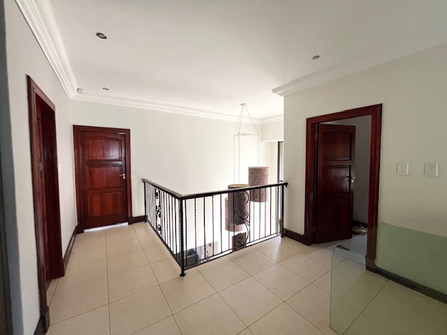 4 Bedroom Property for Sale in Sunset Acres Gauteng