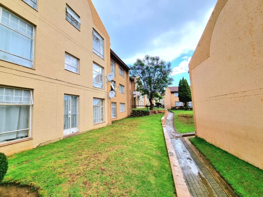 2 Bedroom Property for Sale in Alan Manor Gauteng