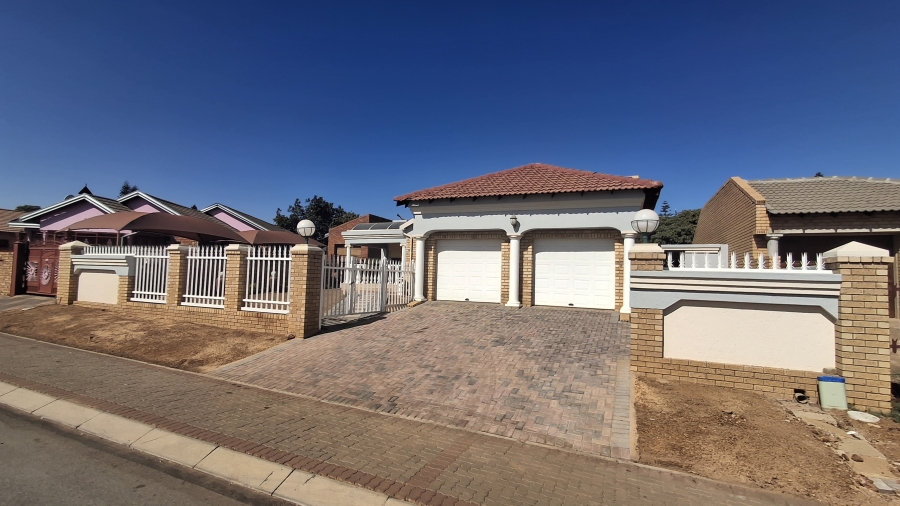 3 Bedroom Property for Sale in Soshanguve BB Gauteng