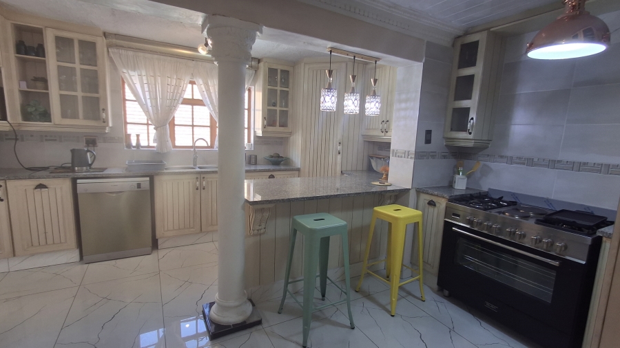 3 Bedroom Property for Sale in Soshanguve BB Gauteng