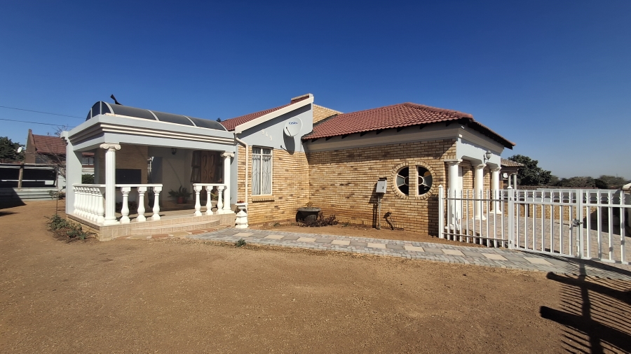 3 Bedroom Property for Sale in Soshanguve BB Gauteng