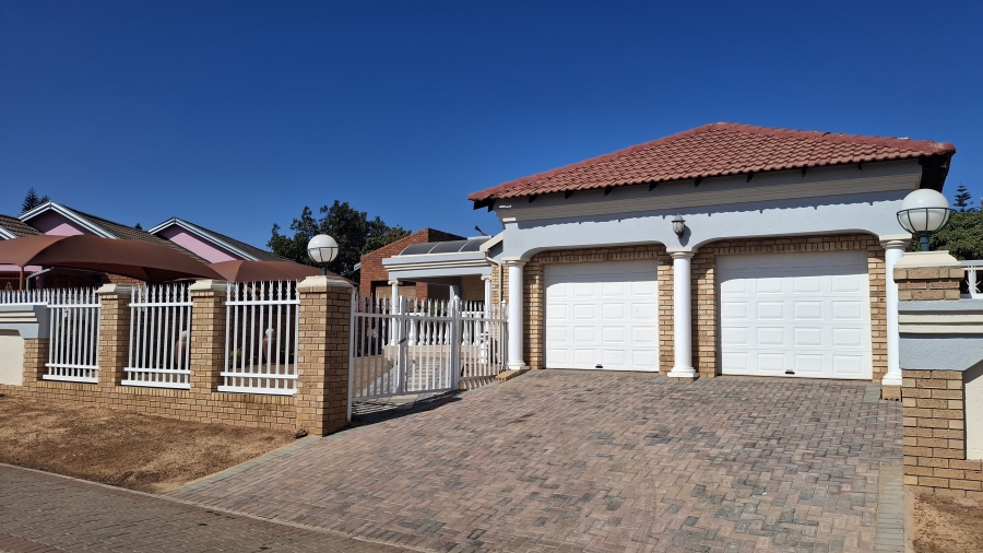 3 Bedroom Property for Sale in Soshanguve BB Gauteng