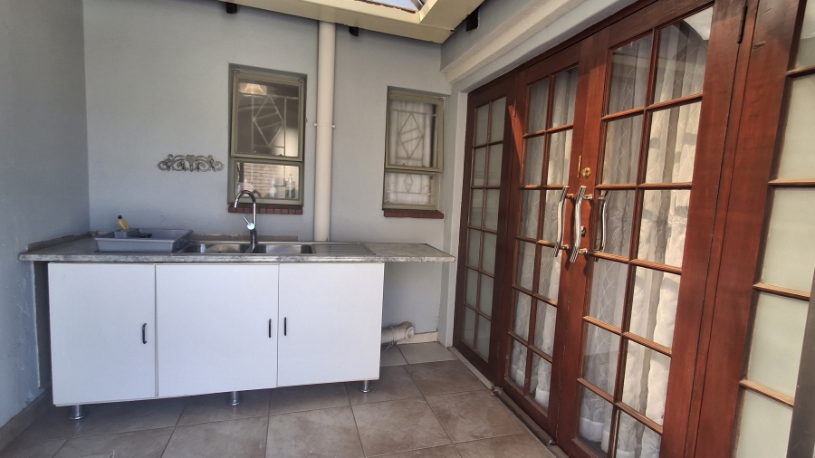 3 Bedroom Property for Sale in Soshanguve BB Gauteng