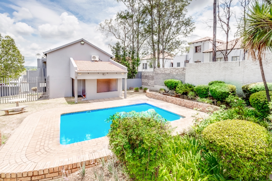 3 Bedroom Property for Sale in Bryanston Gauteng