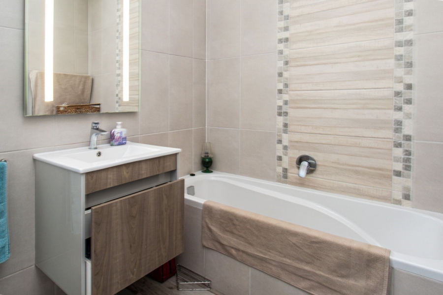 2 Bedroom Property for Sale in Carlswald Gauteng