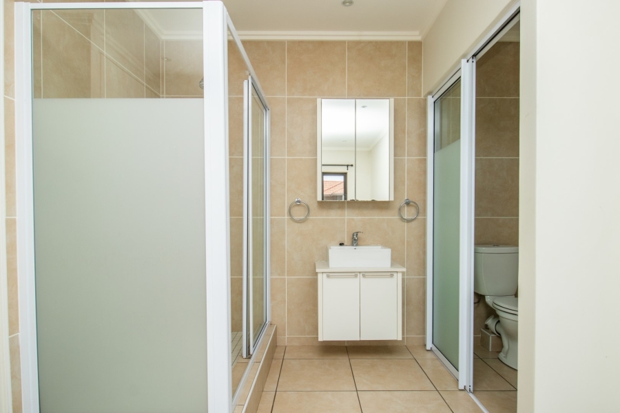 2 Bedroom Property for Sale in Barbeque Downs Gauteng