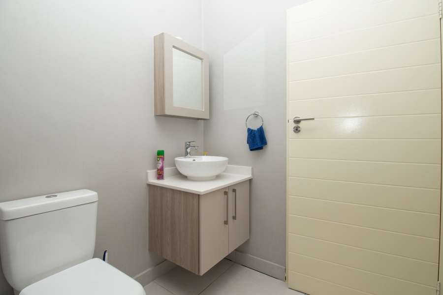 2 Bedroom Property for Sale in Carlswald Gauteng