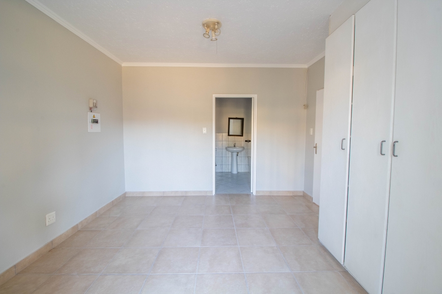 2 Bedroom Property for Sale in Halfway Gardens Gauteng