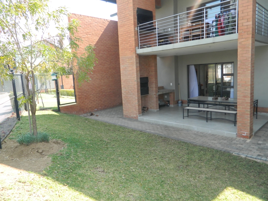 2 Bedroom Property for Sale in Six Fountains Residential Estate Gauteng