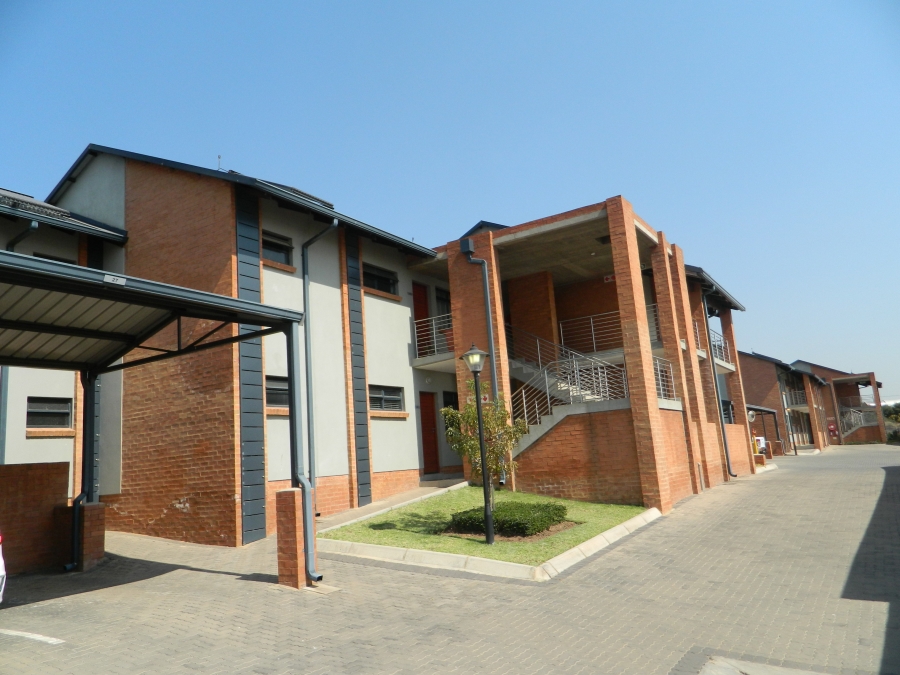 2 Bedroom Property for Sale in Six Fountains Residential Estate Gauteng